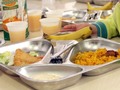 Los comedores escolares deben servir para fomentar hábitos saludables y no sólo para comer