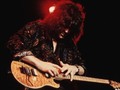 📷 Eddie Van Halen Dead at 65: How the Rock Legend Hacked His Guitar