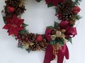 📷 Christmas Cinnamon Pine Cone Wreath - HubPages #artsandcrafts