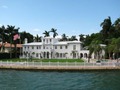 📷 Star Island is a Tiny Neighborhood of Massive Houses & Drama