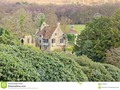 These are the ruins of a medieval, moated manor house, Scotney Old Castle #castle #country #countryside