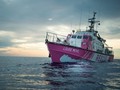 El barco de rescate 'Louise Michel' pide socorro por sobrepeso con 219 migrantes a bordo vía epinternacional