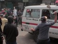 Una unidad de CruzRojaSal fue dañada por "vendedores" todo por cumplir su deber de responder ante la emergencia. F…