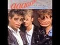 Me ha gustado un vídeo de YouTube ( - A-Ha - Take On Me (Minor key)).