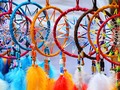 🌵 ¿Para qué sirve un atrapasueños? El significado de los atrapasueños y sus colores... vía cinconoticias