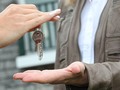 🌵 Los jóvenes españoles prefieren alquilar viviendas antes que comprarlas... vía cinconoticias