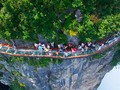 đŸ“º Impresionantes atracciones de vĂ©rtigo en China...