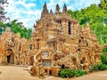 ⭐️ Palais Ideal: el palacio perfecto que un cartero construyó a partir de un sueño...