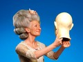 ♻️ Un repaso por la macabra vida de la fundadora del museo de cera más famoso del mundo...