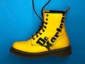 💣 Dr. Martens: las botas legendarias nacidas de la desolación...