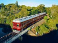 🌵 Este tren turístico de Australia se convierte en el primer tren solar...