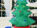 Top Christmas Outdoor Animated Decorations - via sunyoananda