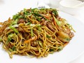 Homemade Chinese Fried Noodles - via sunyoananda