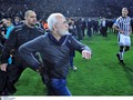 ⚡️ “Greek match stopped after owner invades pitch with a gun ⚽️”