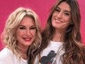 Yanina Latorre: ¨ACABO DE DECIDIR Q MI HIJA NO VUELVE AL CANTANDO¨