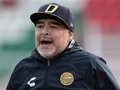 Autorizan la apertura de los dos teléfonos que usaba Maradona