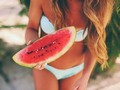 La sandía no solo es la fruta del verano, sino que también i... via maquillajebello TrendBelleza