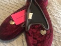 Betsy Johnson 🌺 Burgundy slippers XL