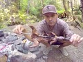 Me ha gustado un vídeo de YouTube ( - Caza De Ardilla Con Resortera | Caza Y Pesca).