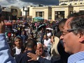 Pueden decirle incendiario y todo, pero es cierto. O se negocia o aquí se acaba todo, que ya están haciendo.