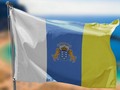 ¡Hoy, en el corazón de Canarias, Tenerife, celebro mi hogar, Feliz día de las islas Canarias!  En esta tierra que me enamora, disfruto a diario de su gente bonita, cálida y amigable, esto mientras recorro Playas de ensueño...paisajes de película. Acá la diversión es nuestra segunda religión.  ¿Qué sería de nosotros sin el Teide majestuoso? ¡Es como el complemento perfecto para nuestro paisaje de divo!  El salero canario corre por las venas de prácticamente todos los venezolanos, por algo nos llaman la novena isla, ¡esto no se puede negar, soy canaria si, por mi sangre corre el mojo picón, mi corazón es tan dulce como el gofio con almendras y miel y ese paradisíaco mar es el mismo que llevó a Francisco de Miranda y a mis antepasados a mi Venezuela, solo nos separa y acerca él.  Gracias, tierra canaria, por ser el hogar de mi creatividad y alegría, por abrazarme en mis momentos difíciles. Gracias por ser el lugar donde la inspiración y la felicidad siempre son compañía.  ¡Viva Canarias! ¡Un archipiélago con sabor y encanto!  Hoy celebro este paraíso con un guiño y un canto, me voy corriendo a ver nuestros magos...  #CanariasEsMiHogar #TenerifeMolaMogollón #PlayasDeCine #Teide  #SaleroCanario #VivaLaVidaIsleña #HumorCanario #CreatividadCanaria #diadeCanarias