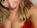Las circunstancias se empeñan en robarme la sonrisa, pero yo... Me visto de rojo y me voy de fiesta. Y bailo hasta los comerciales porque esta #venezolana es de las que no se dejan y desafía la vida siendo feliz.