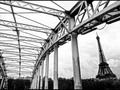 Serie: AMBIGÜEDADES PARISINAS. Paris - Francia 2008 © Aaron Sosa   .  #ambiguedadesparisinas #serieambiguedadesparisinas #paris #francia #aaronsosa #france #fotografovenezolano #ilfordhp5 #lafrance #parisinos #franceses #blackandwhite #instablackandwhite #pentaxk1000 #reportagespotlight #analogphotography #analogue #analoguecommunity #fotografiaautoral