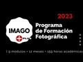 Estaba pendiente de escribir este post desde hace varias semanas. Se trata sobre la Beca IMAGO Plus @imago_pfc. Son muchas las personas que me han preguntando de que trata, como postularse, cuando abre la convocatoria, etc.   Para los que no saben que es IMAGO Plus @imago_pfc pueden visitar el siguiente enlace:   Les informo que la Beca IMAGO Plus @imago_pfc se otorga cada año, este año le tocó a un joven panameño que se enteró que había sido seleccionado poco antes de iniciar el programa de formación fotográfica. Además, le está sacando mucho provecho y tiene mucho potencial.   No existe postulación, no hay concurso, no tiene nada que ver con esos posts de (comparte en tus historias, etiqueta a tus amigos y mientras más lo hagas más oportunidades tienes de ganar). Nunca me ha interesado que llegue gente a la cuenta de IG de IMAGO con ese tipo de mecánicas. Me gusta la gente que llega de forma voluntaria y se queda porque le interesa lo que se enseña en IMAGO y busca aprender algo distinto a través de la fotografía.   La Beca IMAGO Plus surge como una forma de retribuirle al universo esa buena energía que me ha enviado siempre. Creo en la cadena de favores, así como hubo poca gente que confió en mi y me dio oportunidades. Me gusta creer en alguien y darle la oportunidad.  ¿En que me fijo para otorgar la Beca IMAGO Plus?  * El talento: con el tiempo te vas dando cuenta en donde hay un diamante en bruto que solo hace falta pulir.  * La pasión: esas personas que transmiten la pasión por aquello que hacen, lo hacen desinteresadamente sin importar sin son reconocidos o no.  * La edad: cuando se es joven siempre es más complejo encontrar un buen empleo que genere buen sueldo. Por lo tanto pagar el programa IMAGO Plus es muy forzado.  * La responsabilidad: se debe ver el interés en la persona y el compromiso. Eso hará que no solo sea seleccionado sino que mantenga la beca durante todo el programa.  Continua 👇🏼