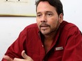 El presidente de la Federación de Empleados Públicos, (FEDEUNEP), Antonio Suárez, exigió que los actores polí lleguen a un entendimiento que genere una bonificación en dólares o en su equivalente a bolívares, “es necesario un bono en divisas de aquí a diciembre, la regularidad de la bolsa de comida y medicinas como paliativo a la actual situación”. . Aseveró que se debe atender y priorizar al sector informal por ser el más golpeado por la paralización forzada que originó la pandemia del coronavirus. “Todo ese universo que movía la economía está en una gravísima situación”. . Indicó que los trabajadores no tienen ahorros por la pérdida del poder adquisitivo y el deterioro del sistema público y privado. . Lea más:  . #Actualidades #Economia #Nacionales #FEDEUNEP #Bonosendivisas #Pandemia