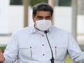 Nicolás Maduro, anunció este miércoles que durante las últimas 24 horas se han detectado 75 nuevos casos de coronavirus (covid-19) de los cuales 3 son por contacto comunitario, 5 por contacto con extranjeros y 67 son importados que han entrado por las fronteras; el total de contagios en el país se eleva a 824. . Los nuevos casos comunitarios se tratan de una mujer de 20 años del estado Lara; una mujer de 37 años en Aragua, de ocupación nutricionista, que labora en un centro donde se realiza descarte del coronavirus; y una octogenaria del estado Miranda (Baruta). . De los cinco casos por contacto directo con viajeros, cuatro son médicos; y de los 67 contagios importados, 66 provienen de Colombia y uno de Brasil. . Lea más:  . #Actualidad #Nacionales #Balance #NuevosCasos #Coronavirus #VirusChino #COVID19