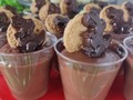 Dulces temá, que además de deliciosos decorarán tu mesa . Marquesitas de chocolate, Cupcakes, galletas y shots de tres leches . #instasweet #dinosaurios #jurassicpark #cumpleaños #fiestasinfantiles #shot #partyplanner #fiestastematicas #mesadedulces #chocolate #AcopEventos