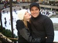 Cuando se podía patinar… 😂  … y no hacía frío 🤪  Navidad en NY 🎄⛸️⛸️  #tbt #rockefellercenter  #newyork #nyc #ny  #navidad #christmas  #christmasinnewyork #patinando #skating  #navidadennuevayork