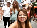 Visitando a la masita del turrón, el cuadro perfecto con mis amigas del alma ♡  @lunch503 @katheriinne_santos @mireyablanco29