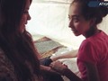 Hay miradas que nos piden que ablandemos nuestro corazón, ante ellas no ignoremos... Hoy por ti, mañana por mi.