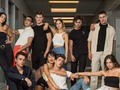 Los colegios según las series de Netflix// Yo con mis compañeros del colegio :,v