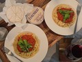Algunas ideas de #sanvalentin Desliza para ver mas :)  ❤️ Comer español en @lacastanuelave siempre es buen plan!  ❤️ Si amas la pizza @massaccs es espectacular   ♥️ Una buena pasta! En @daguidoristorante o pedir el kit para hacer la comida en casa  ❤️ Pedir un ramo bello de flores con @infinitopositivo   ❤️ Mandar a hacer una torta, Cupcakes o galletas de corazón con @tuttydulces   ❤️ Consentirte en @studio54ccs y llevar a tu pareja!  ❤️ Comprar velitas en @mueblesbima   ❤️ si eres de regalos puedes comprar los accesorios “tú y yo” de @dibraunvzla   Espero te gusten!!! 🥰☺️💕♥️❤️