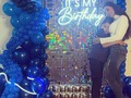 Alexander hoy hace 10 años llegaste a mi vida llenándome de felicidad y bendiciones Te Amo #gracias #dios 🙏✨💕 @florerialatemicorazon me encanto la decoración🎈🎉