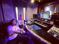 Haciendo música 💿🤘🏼🎧 Otra más después de un rato con mi 🐕 @priasmusic    #musicproducer #songwriter #musician #productormusical #compositor #pop