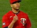El lanzador derecho Dominicano Hansel Robles fue enviado a los Medias Rojas de Boston   #CambioEspectacular  #MercadoEspectacular  #NoticiaEspectacular