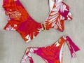 Combinación que enamora!!  .. Disponible talla M 🫶🏻 .. Entregas personales en Cumaná 🛍 .. Envíos a todo el país 🚚 ,. #swimwear #beach #modaplayera