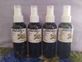 Locion de RUDA para protección y tipo medicinal.  Función: *Limpias energéticas. *Protección a brujería, hechizos, mala suerte, envidia, salaciones, mal de ojo.  Atrae: *Buena suerte *Abundancia *Es medicinal para hacer masajes en dolores musculares *Relajante. *Calma los nervios *Alivia el estrés.  Q35 cada loción de 120ml. ( +Costo de envío según el destino)  Precio especial por 10 unidades para emprender tu también y revender.  Tel. 42453784