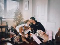Feliz Navidad 🎄 para todos!   De nuestra familia a la de ustedes. Les enviamos nuestros mejores deseos en esta navidad… 😌❤️ Dios los bendiga mucho ✨  Que sigan disfrutando en familia 🎁🎉
