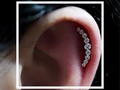 ❤️❤️ Helix piercing ❤️❤️ . Hermosa perforación con una linda pieza en titanium grado implante con cristales en zircon dándole un toque único y exclusivo a esta zona 👊 . #piercing #island #new #titanium #joyeria #tendencia