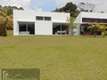 A R R I E N D O Rionegro - Via San Antonio La Ceja Código 1940 Habitaciones 4 Área construida 320 m² Área del Terreno 2.500 m² Arriendo $ 6.500.000 Unidad Cerrada  Info ☎️ 311 366 80 61