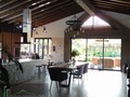 CASA DE LUJO  L L A N O G R A N D E Unidad Cerrada Código 2498 Área construida 445 m² Área de lote 1.693 m² Venta $ 2.700.000.00 Info ☎️ 311 366 80 61