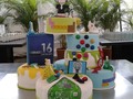 Con esta torta celebramos el 16 aniversario de @fonacit_ve Mil Felicidades que cumplan muchos mas..... #Amk#amkgourmet#cupcake#galletas#cake#torta#pastel#evento#celebraciones#candy #mesadulce#fiestas#compartir#celebrar#suspiros#Profiteroles#dulcesdecorados#donuts#donas#cookies#lacepops#magnum#instagram#oreofudge#oreo#suspiros#torredesuspiros#cakepops #croquembuche#instacake#fonacit