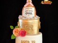 🍾🍾🥂 Aged to perfection 🎉 Carol's 50 years celebrated to perfection💗🍾🥂. . . . #carol50years #champagne #champagnecake #celebrating #birthdaylady👑 #partytime #birthdaycake #cake50years #celebration #50yearsgold #amscake #orlandoflorida
