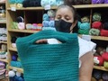 Viernes de Crochet, cada una avanzando en su proyecto, el crochet es constancia, práctica, paciencia para alcanzar el éxito.  Hoy tejiendo cartera 👜 en trapillo, vamos terminando top con Grannys, y ya armando cartera 👛 con Grannys square, y comenzando un top.   Un tiempo realmente de provecho, relajación, compartir mientras aprendemos.....  ¿Quieres aprender?   Comunicate a través de:  Whatsapp  📱04141406208 Telf tienda  ☎️ 0212 2573172   #muselina #atejeresmasfacilconmariaelena #clssesdecrochet #crocheteras #tejeresterapia #caracas #merceríacreativa #merceriasencaracas