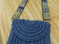 Muselina felicita a nuestra alumna de crochet nivel intermedio por su bolso 👝 tejido con trapillo a crochet.....  Seguimos poniendo nota 📝 a nuestras alumnas, ¿que nota le pondrías????   #trapillo #atejer #crocheteras #muselina #clasesdecrochet #crocheteras #ilovetejer #macaracuay