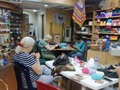 Muselina cada jueves divertida en clase la de crochet desde las 9:30 AM a 12:30 pm compartimos el aete maravilloso del crochet .  ¿(Quieres aprender ?  Escríbenos a través de Whatsapp  📱 04141406208  ☎️ Telf tienda 0212 2573172   #crochet #muselina #atejer #croxheteras #clasesdecrochet #ilovecrochet #caracas #macaracuay #ganchillos #ganchilleras